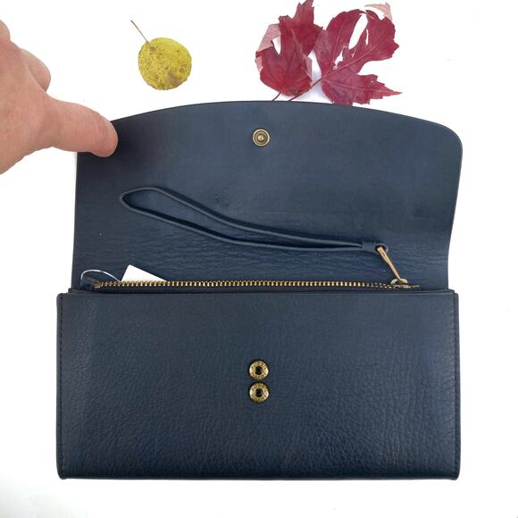 Fossil Black Pebbled Leather Flap Wristlet Wallet  Minimalist Leather Staple NEW - Picture 9 of 12